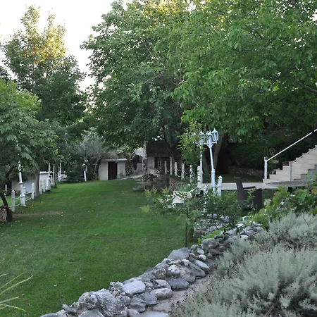 Heybeli Garden מלון